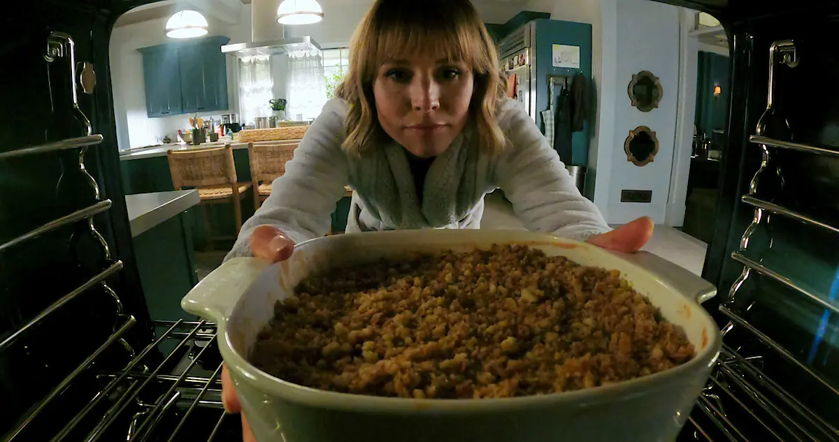 Kristen Bell casserole drop